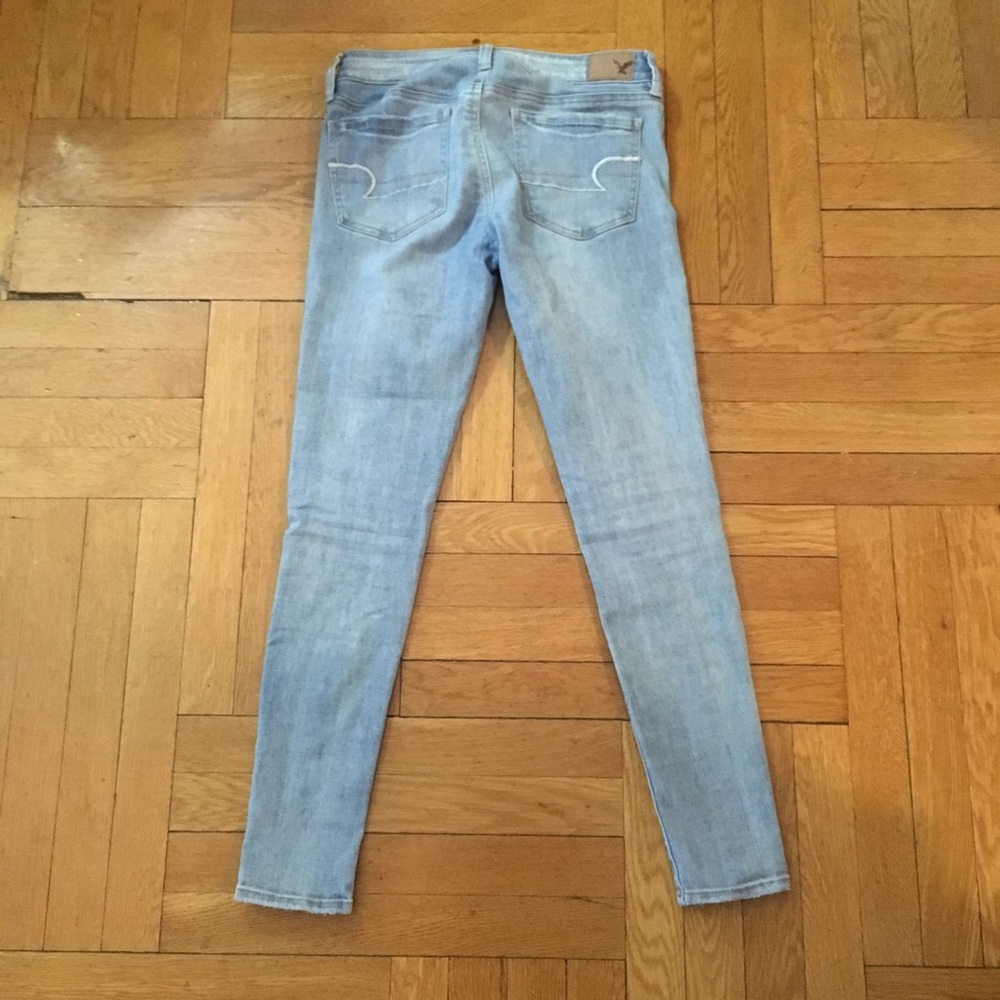 American Eagle Light Wash Jeans